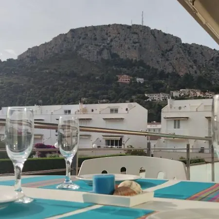 En Estartit Apartment *